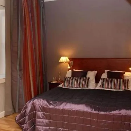 Quality Grand Hotel 4*