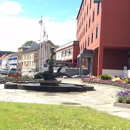 Hotel Quality Grand 4*