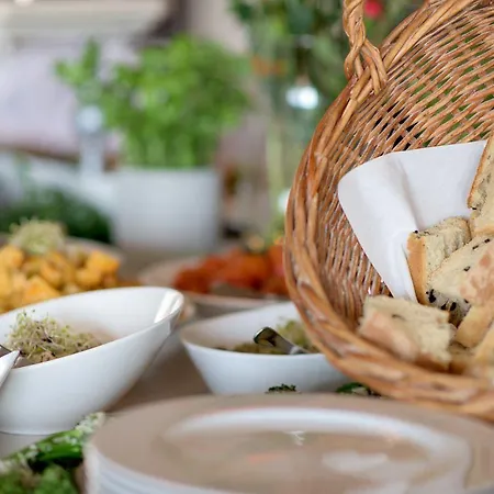 Quality Grand Larvik